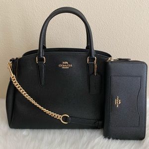 Coach purse and wallet set